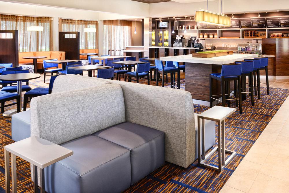 Courtyard By Marriott Dallas Richardson At Spring Valley Buitenkant foto