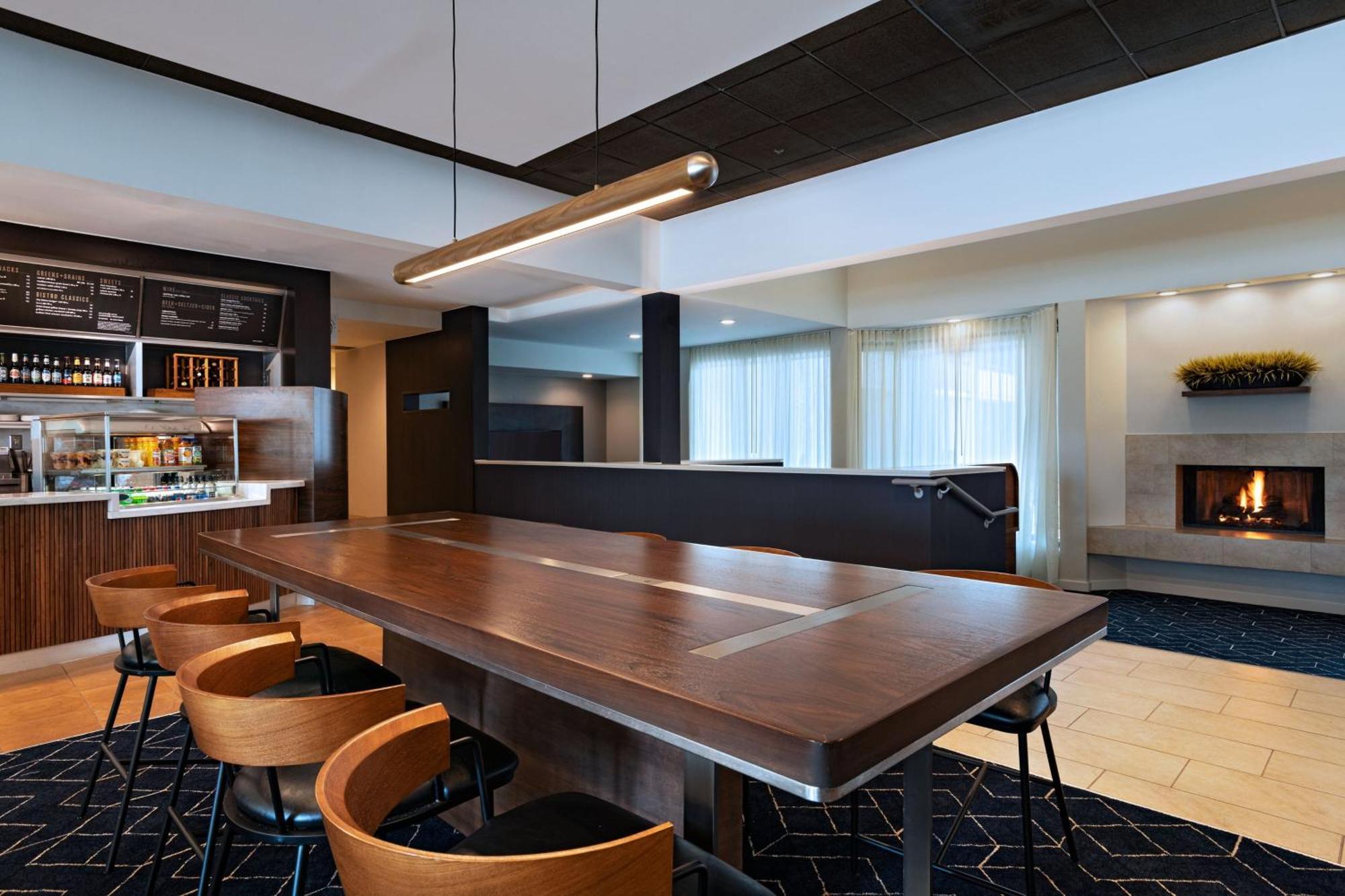 Courtyard By Marriott Dallas Richardson At Spring Valley Buitenkant foto