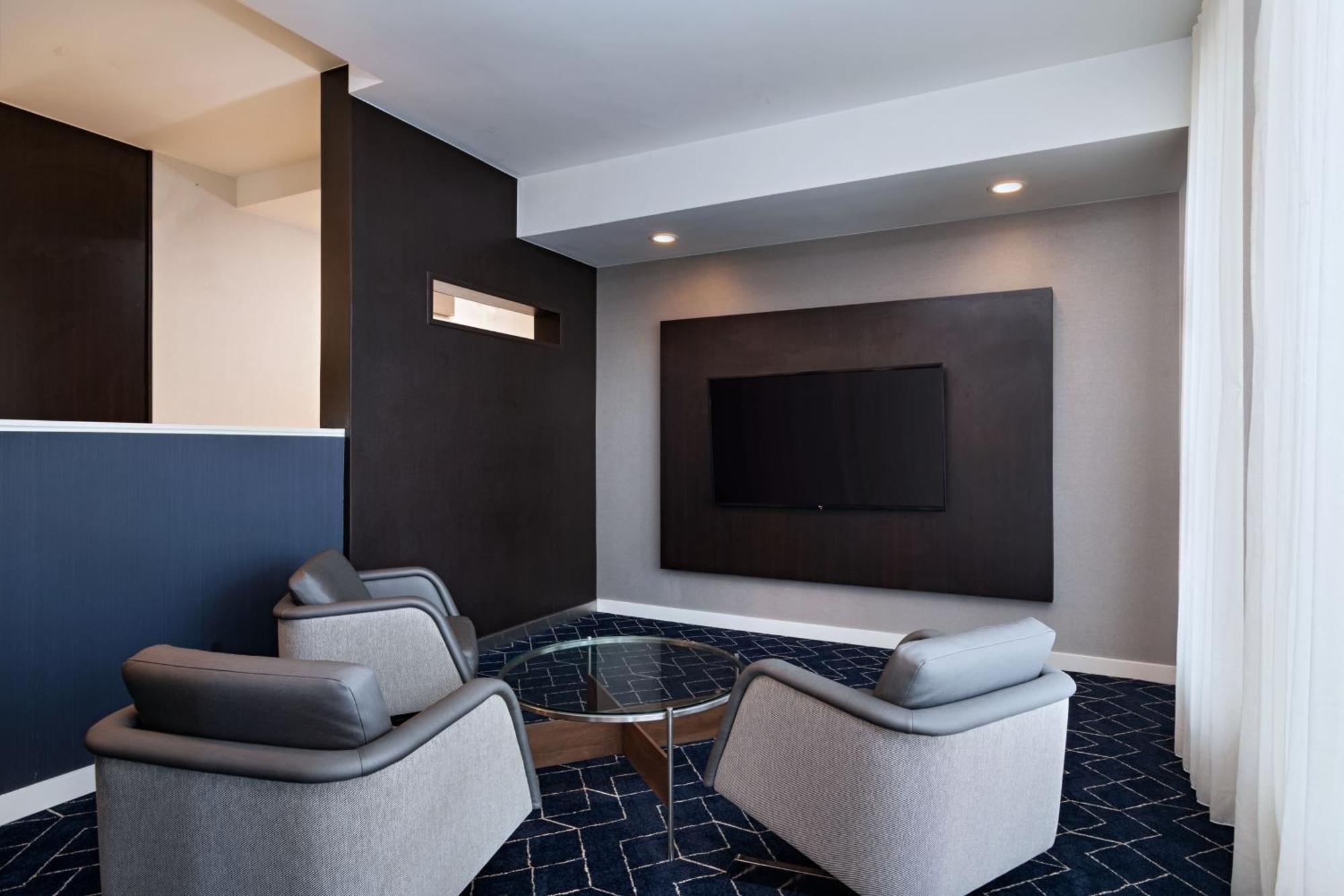 Courtyard By Marriott Dallas Richardson At Spring Valley Buitenkant foto