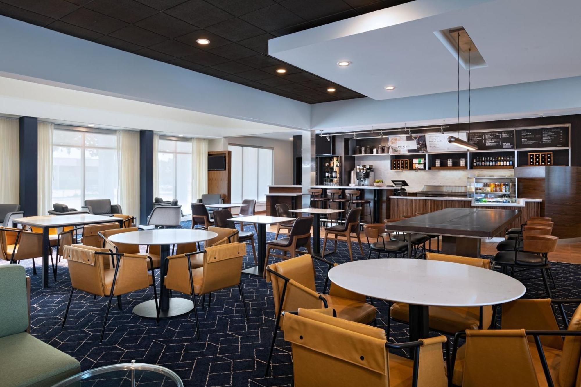 Courtyard By Marriott Dallas Richardson At Spring Valley Buitenkant foto